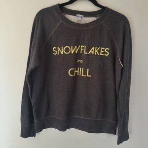 Aerie Grey Snowflakes And Chill Sweatshirt Size Medium